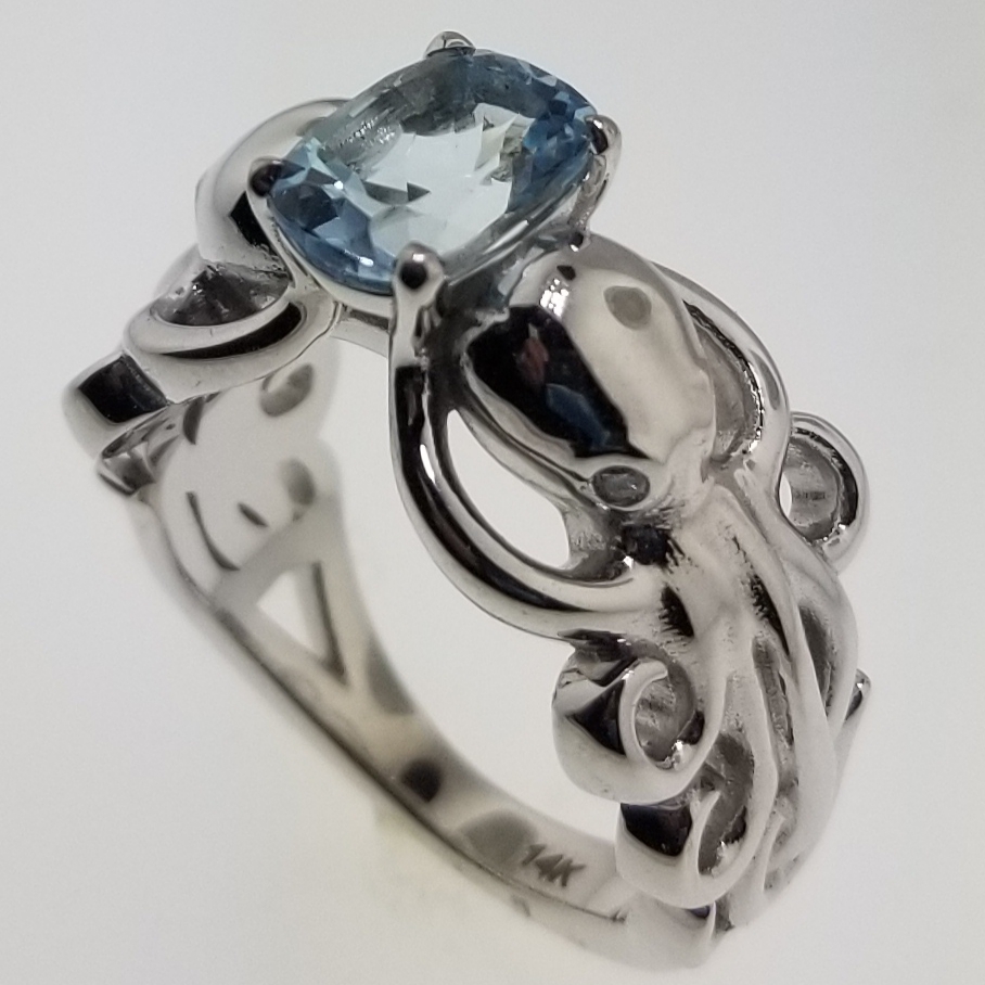 Hand-engraved diamond cluster ring